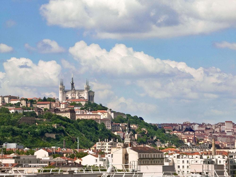 Ibis Gerland Musee Des Confluences 3* Lyon